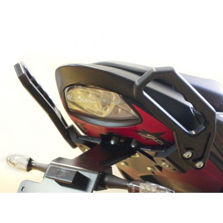 POIGNEE PASSAGER GSXS750 POIGNEE PASSAGER GSXS750